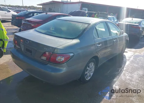 2002 Lexus Es 300 from USA, damaged, VIN JTHBF30GX20067048